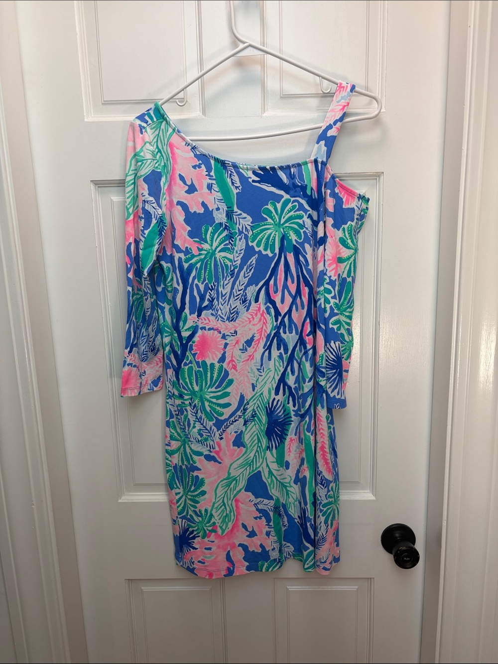 Lilly Pulitzer One-Shoulder Tropical Palm Shift Dress in Blue, Pink & Green